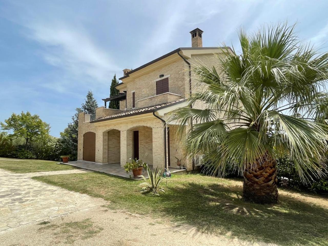 Villa Azzurra Porto SantʼElpidio Exterior foto