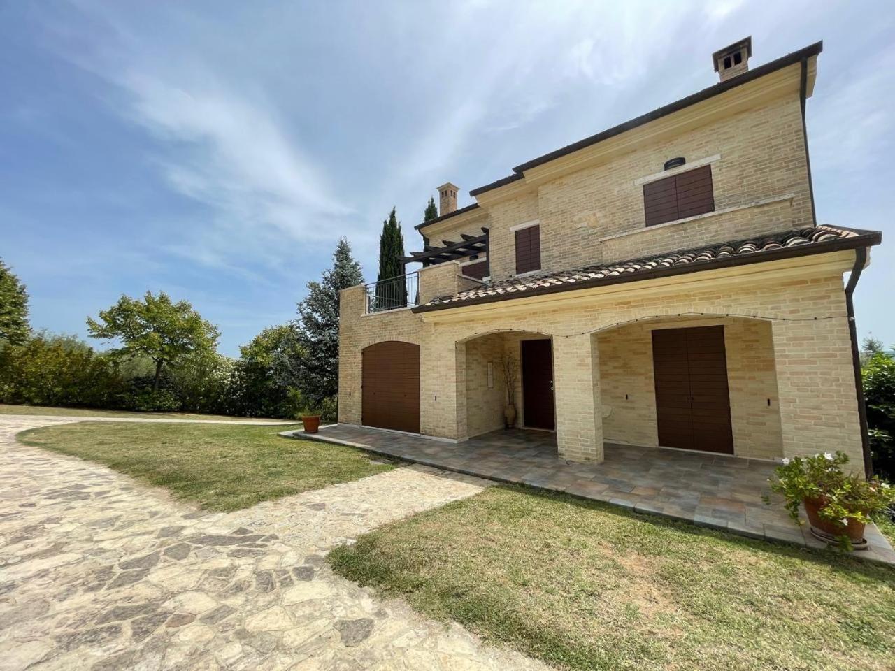 Villa Azzurra Porto SantʼElpidio Exterior foto