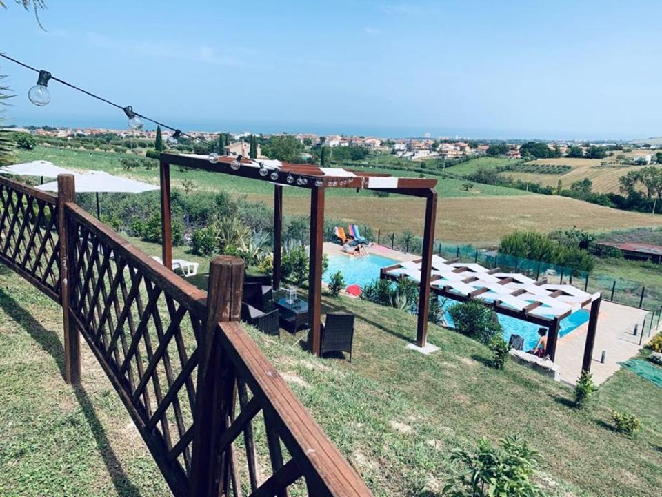 Villa Azzurra Porto SantʼElpidio Exterior foto